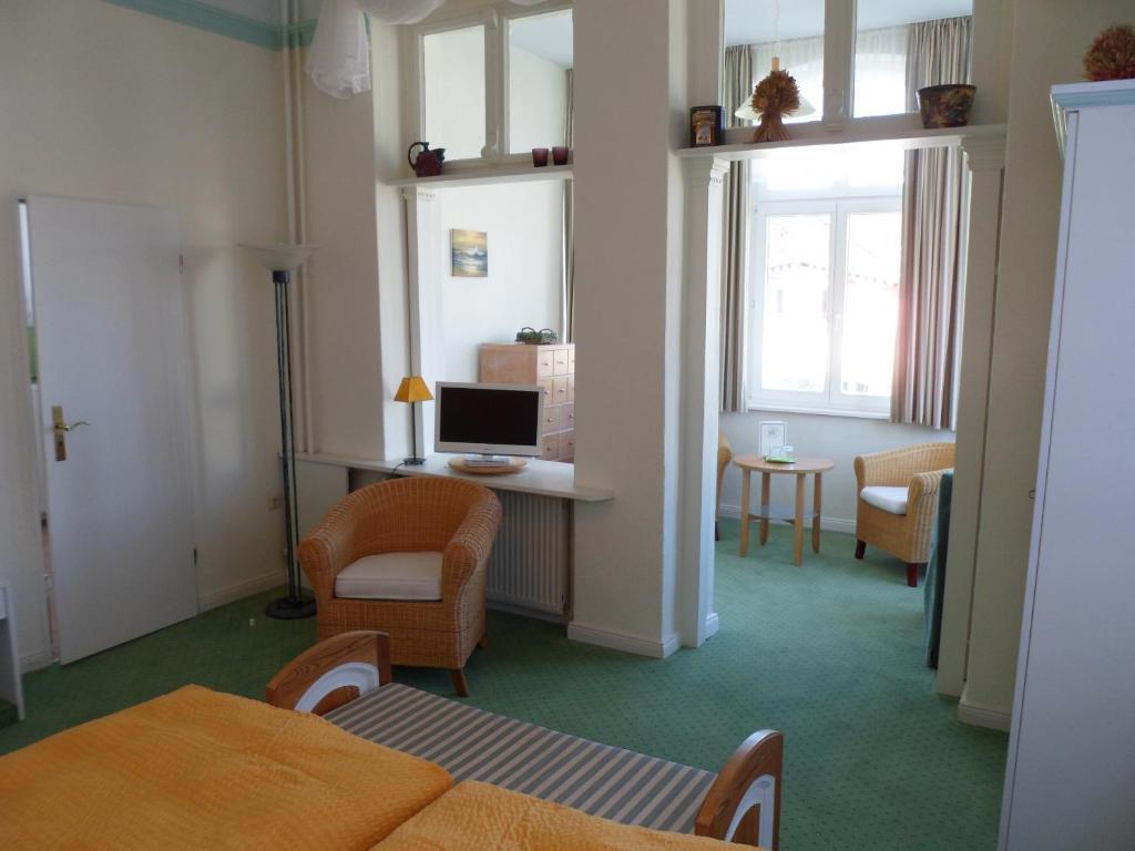 Hotel Schloonsee Garni Seebad Bansin Rum bild